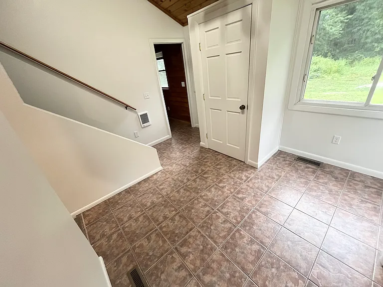 76 Gilliver Rd — Photo 15