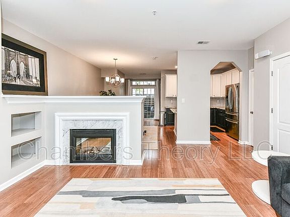 5th image of 5102 Donovan Dr