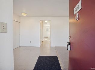 501 Maplewood Gdns, Nanuet, NY 10954