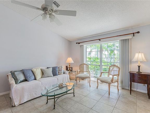4th image of 4903 61st Avenue Dr W