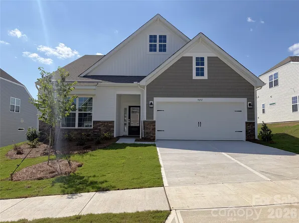 7092 Juneberry Way, Maiden, NC 28650