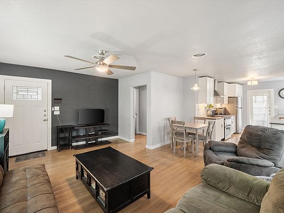 3rd image of 2736 Ryan Ave