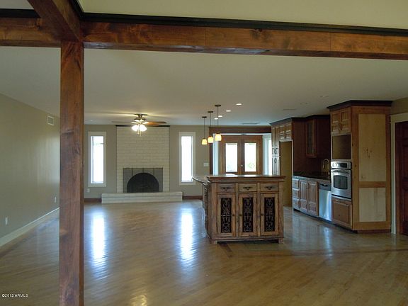 4th image of 1002 E Wescott Dr