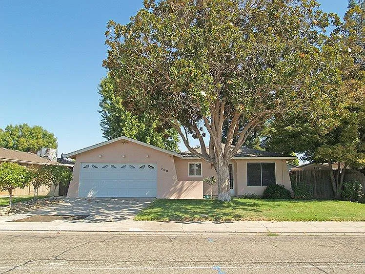 708 S Madsen Dr photo 1