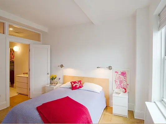 Sold by Sotheby's International Realty | media 13