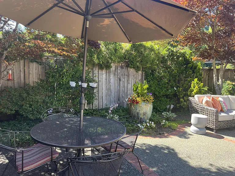 954 88th Ave NE — Photo 4