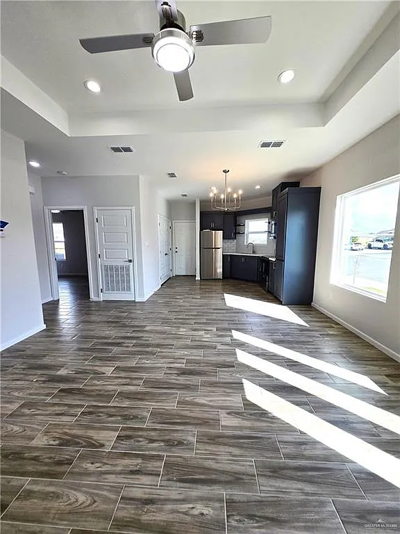 2 bed, 2.0 bath, 970 sqft, $1,100 — Photo 3