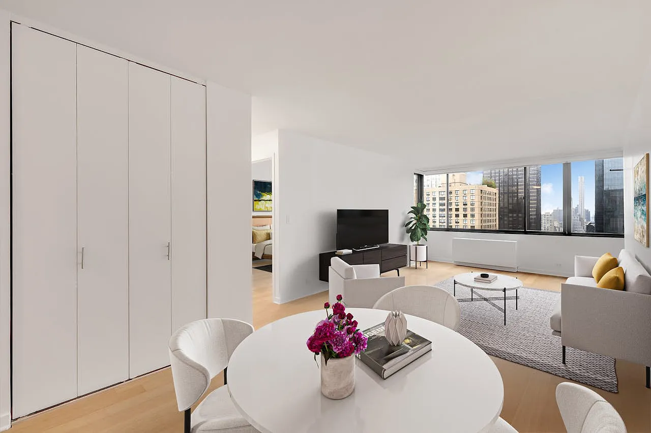 124 West 60th Street — Photo 1