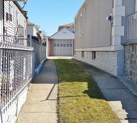 5th image of 14531 176th St
