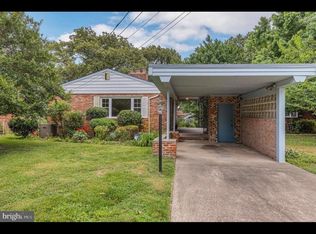 155 S Pershing Dr #2, Arlington, VA 22204