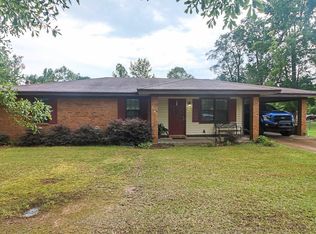 2375 Old Wolfe Rd, Caledonia, MS 39740