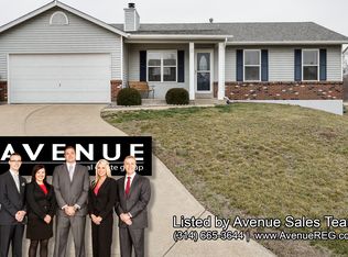 15 Devondale Ct, Saint Peters, MO 63376