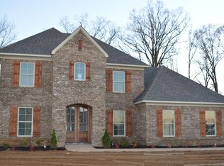 560 Wooten Oaks Cir, Munford, TN 38058