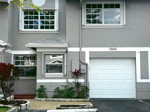 12142 SW 50th Ct, Fort Lauderdale, FL 33330