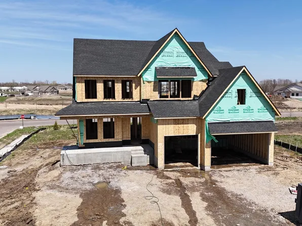 2000 Leaping Deer Cir, Hamel, MN 55340