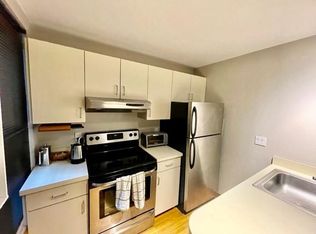 7 Thacher Ct, Boston, MA 02113