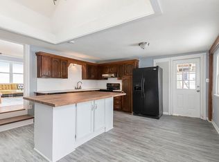 427 N Blake St #18105654, Olathe, KS 66061