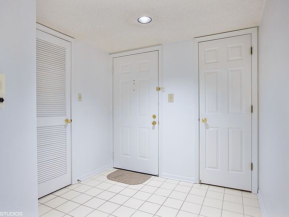 2nd image of 18531 Wentworth Ave Unit 3A