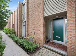 471 Linden St, Winnetka, IL 60093