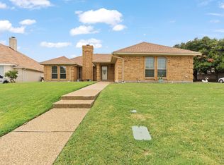 3925 Brookway Dr, Fort Worth, TX 76123