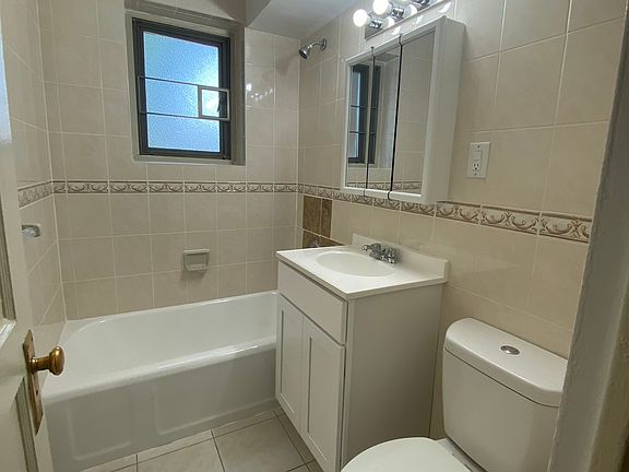3rd image of 114-02 Jamaica Ave #2