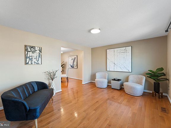 4th image of 12305 Streamvale Cir