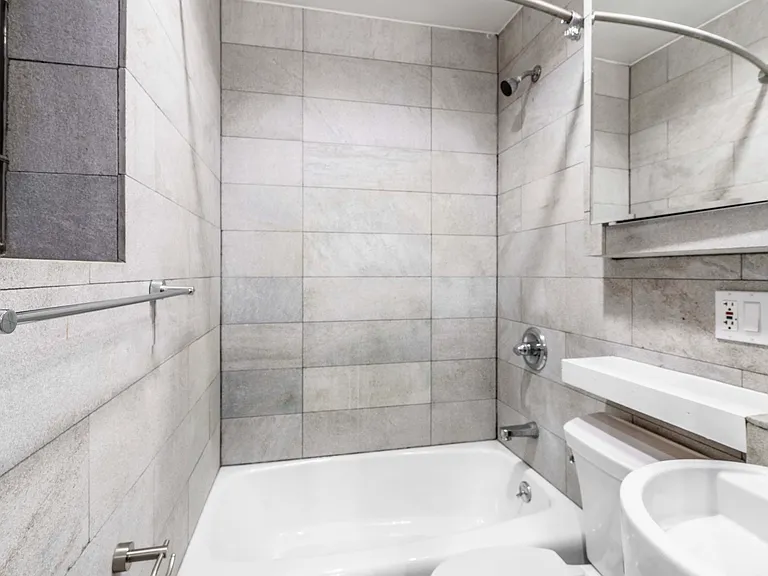 122 Ludlow St #3B — Photo 6