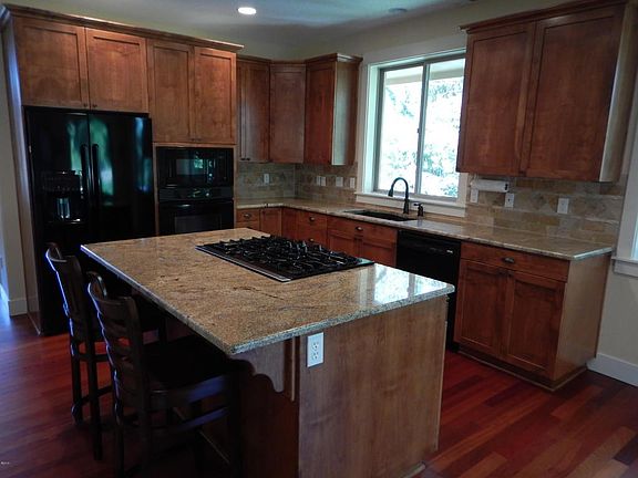 5th image of 513 Oceanview Ln