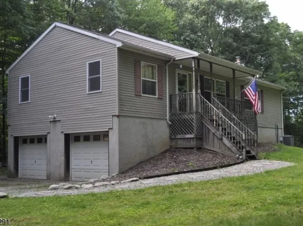 14 Possaghi Rd, Newton, NJ 07860