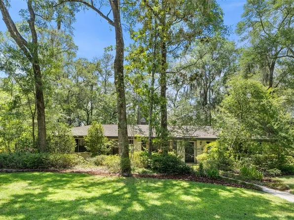 3106 NW 38th St, Gainesville, FL 32606