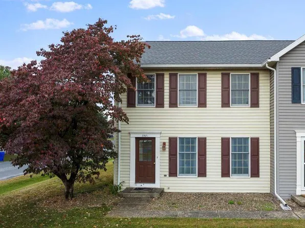 3581 Carnoustie Dr, Chambersburg, PA 17202