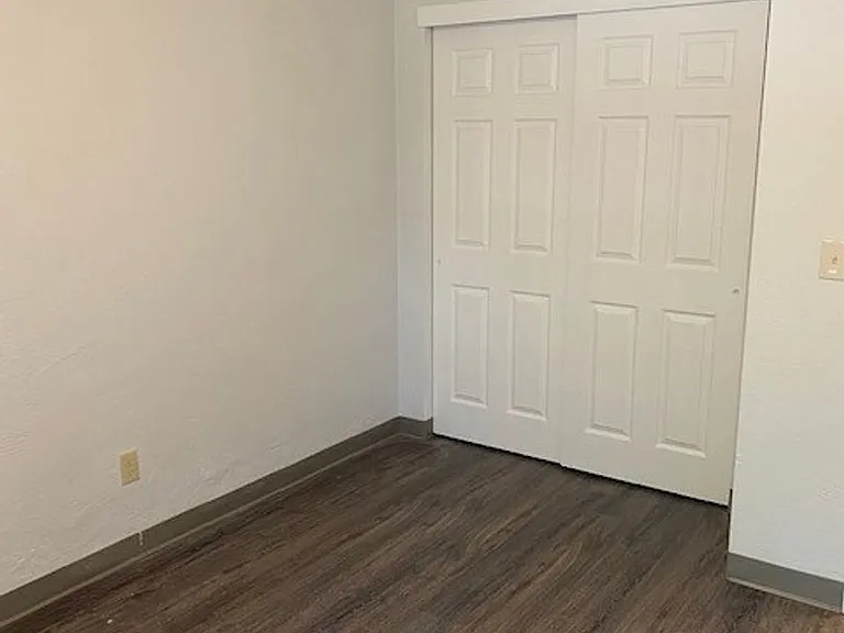 1893 Garden Ave #3 — Photo 6