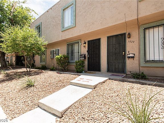 4th image of 5927 Vegas Dr
