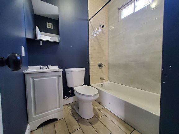 5th image of 122 Virginia Ave #3F