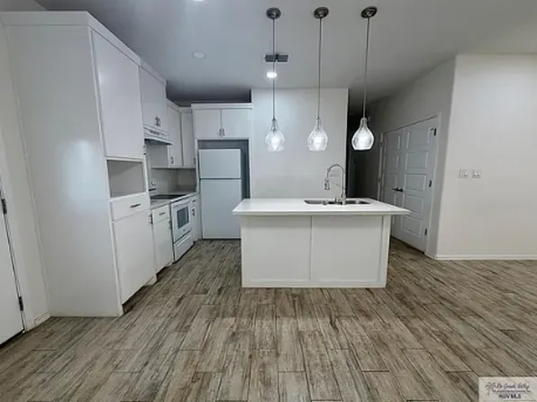 2200 N Valley Cir #C, La Feria, TX 78589