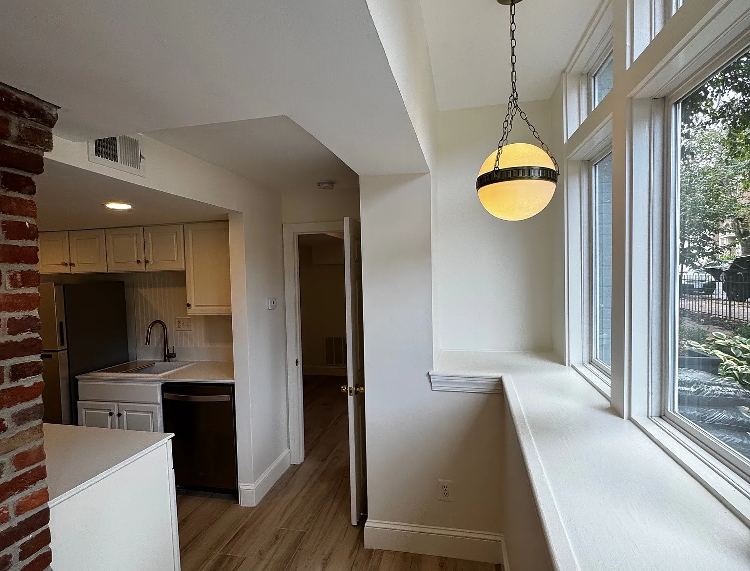 1 bed, 800 sqft, $2,645 — Photo 3
