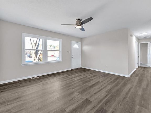 5th image of 905 Thornhill Drive