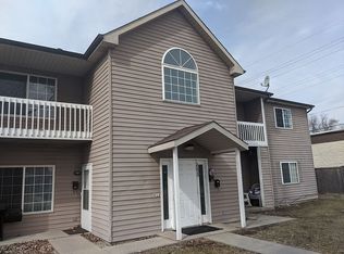 2220 Kemble Ave, North Chicago, IL 60064