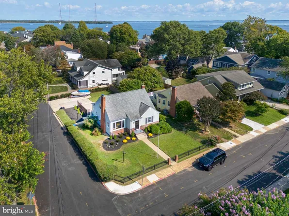 601 1st St, Annapolis, MD 21403