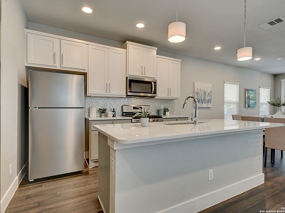 5th image of 309 NATALEN AVE