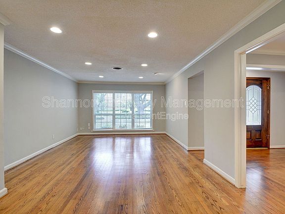 5th image of 5604 Whitehaven St