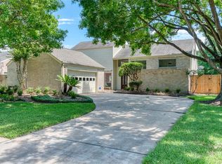 11507 Overbrook Ln, Houston, TX 77077