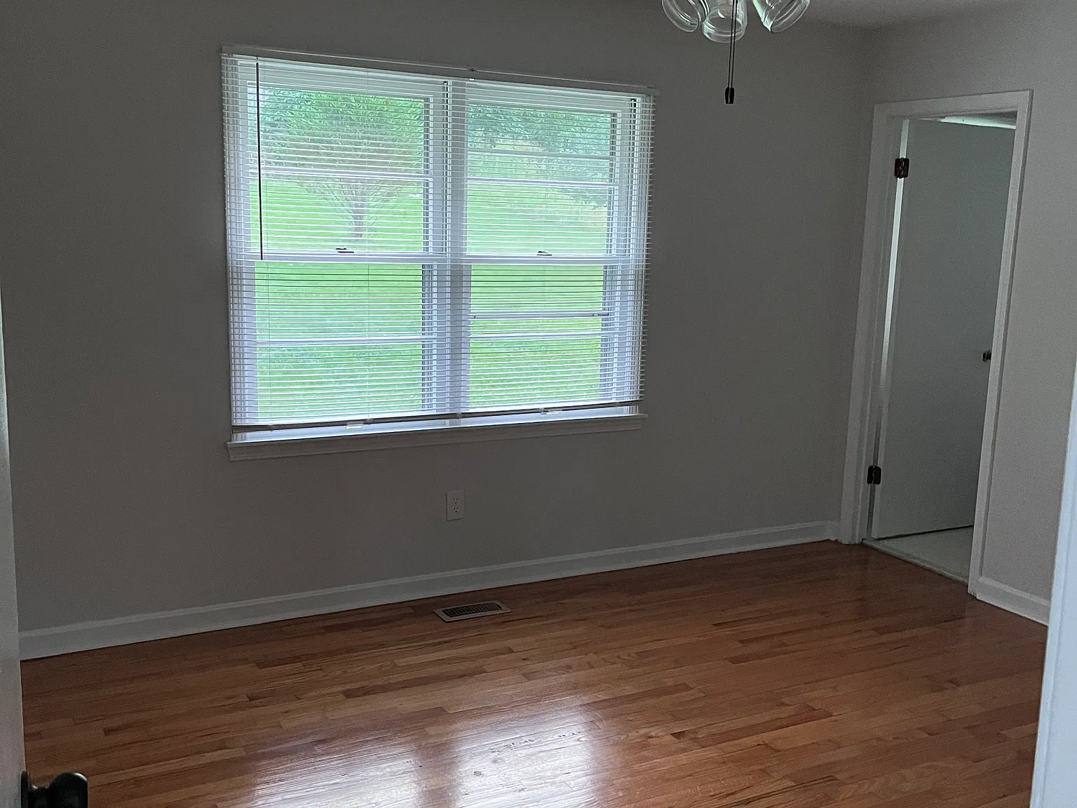 4365 Pope Ave — Photo 4