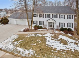 3608 Barkwood Ln, Manitowoc, WI 54220