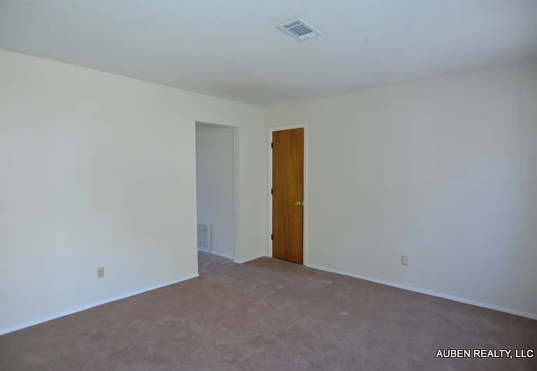 2311 Walden Dr #C2 — Photo 4