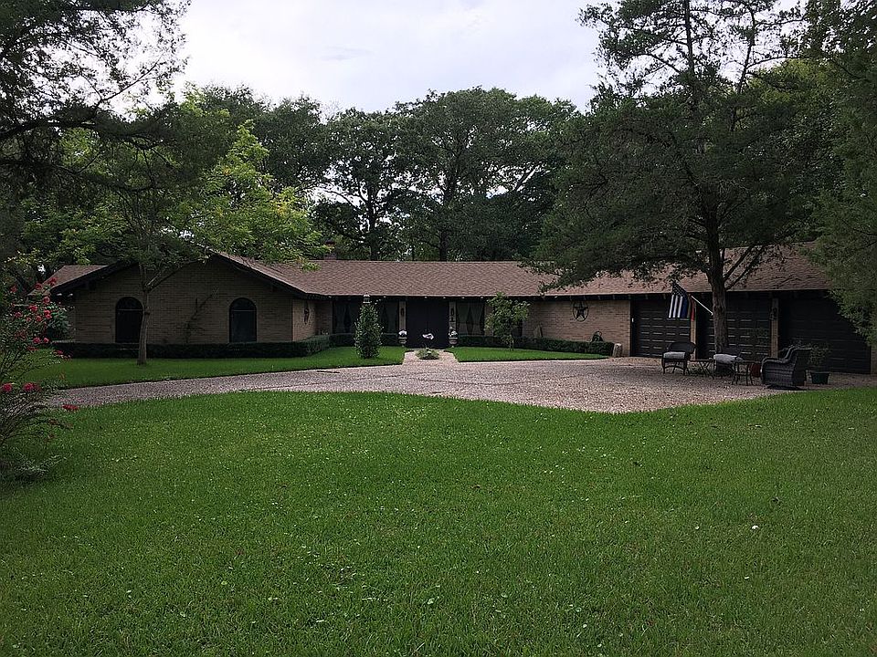 2nd image of 2115 Rockwood Cir