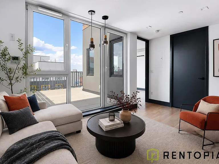 832 Lexington Ave #604C — Photo 4