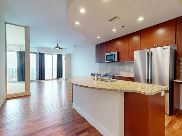 301 Fayetteville St Unit 3102, Raleigh, NC 27601