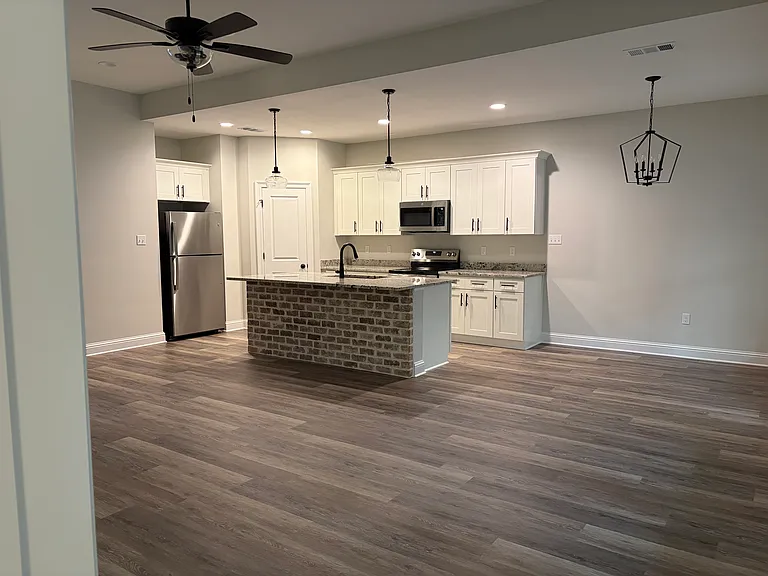 4174 Upperline St #1 — Photo 3