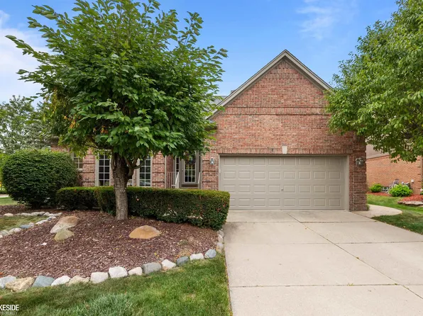 6602 Berkshire Dr, Washington, MI 48094